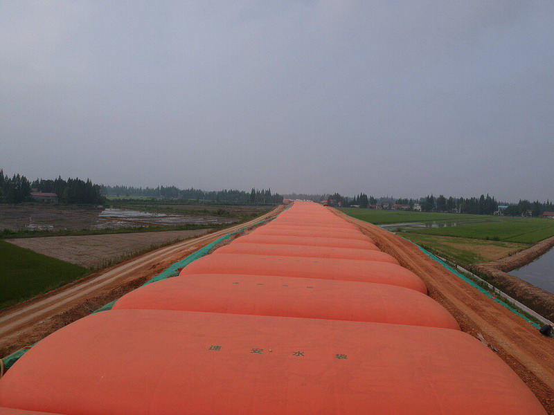 路基堆载水袋